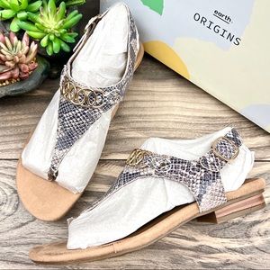 NIB Earth Origins Mendy Leather Thong Sandal Taupe Multi Snake Print 8M 39